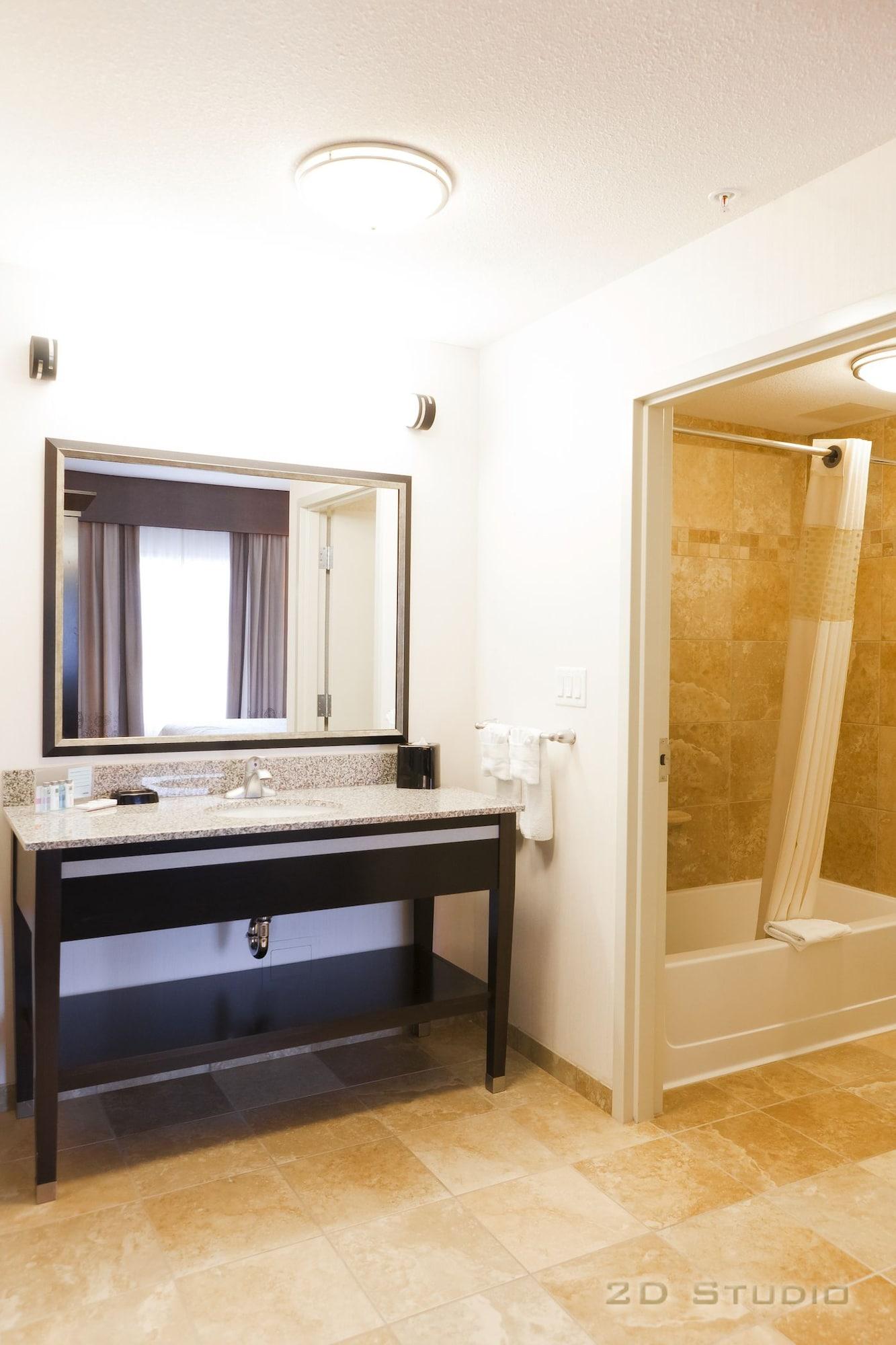 Hampton Inn & Suites By Hilton Lethbridge Eksteriør billede