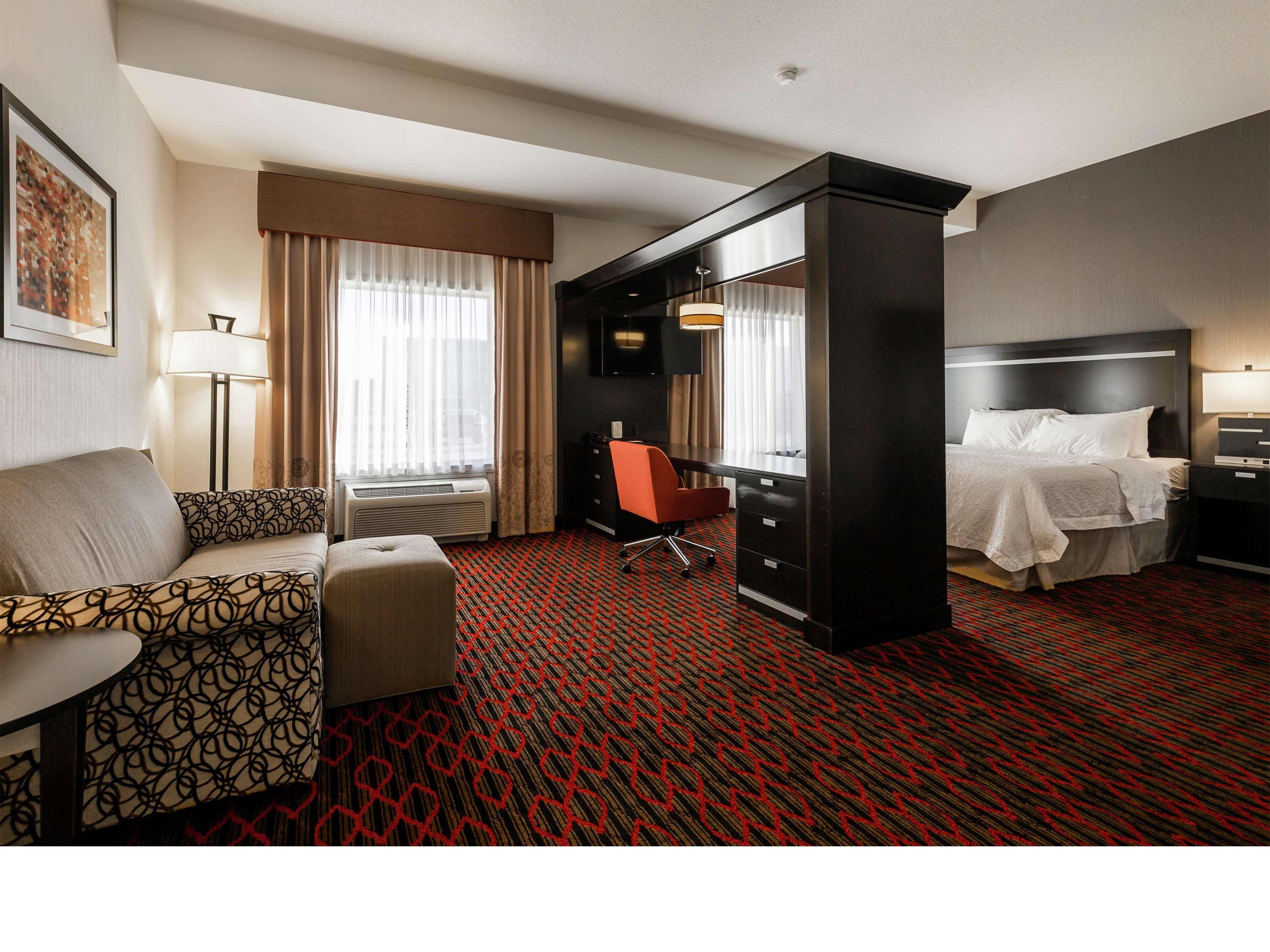 Hampton Inn & Suites By Hilton Lethbridge Eksteriør billede