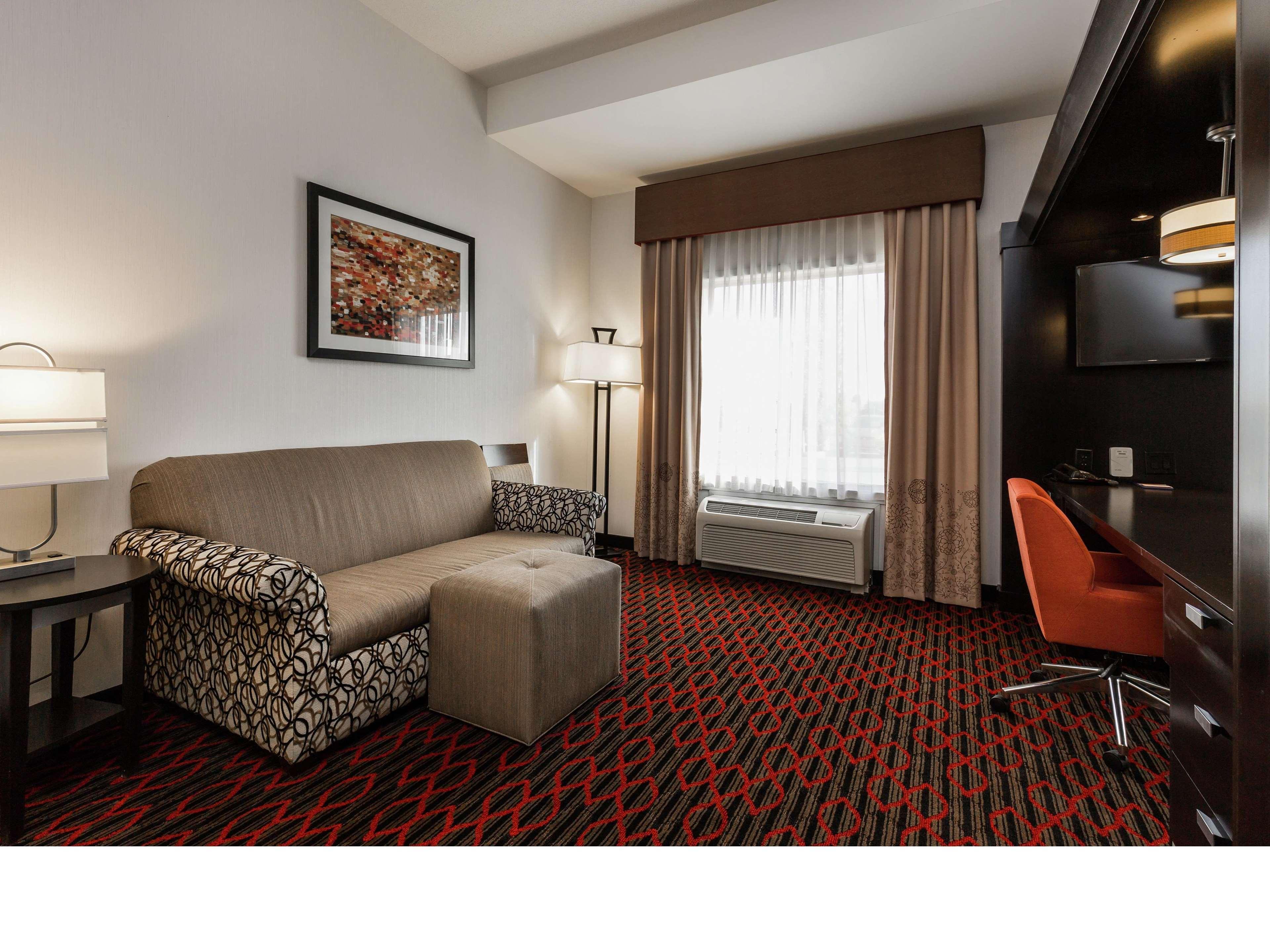 Hampton Inn & Suites By Hilton Lethbridge Eksteriør billede