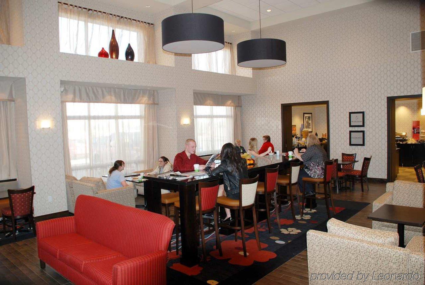 Hampton Inn & Suites By Hilton Lethbridge Restaurant billede