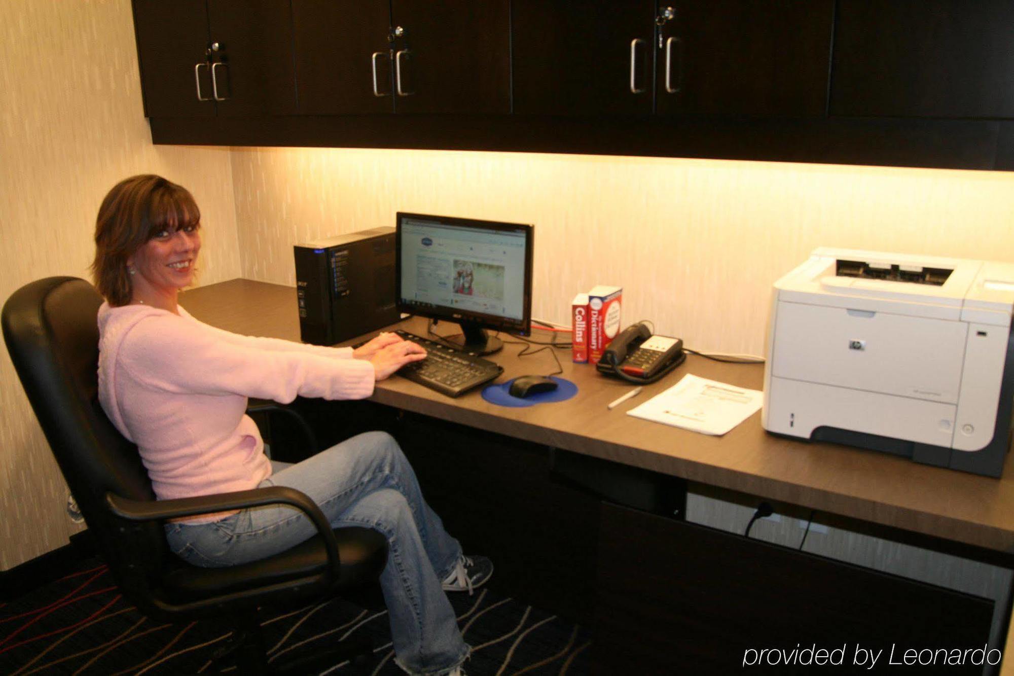 Hampton Inn & Suites By Hilton Lethbridge Faciliteter billede